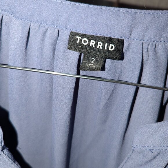 Torrid Blouse - Sz 2X - Picture 3 of 3